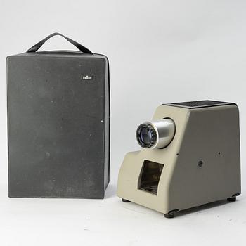 Dieter Rams, Robert Oberheim m. fl. projektorer samt blixtar, 8 delar, Braun.
