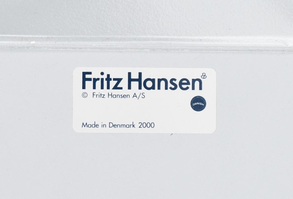 BORD, Arne Jacobsen, Fritz Hansen.