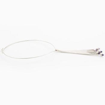 Anni & Bent Knudsen, collier, silver med cabochonslipade ametister, Danmark ca 1960-tal.