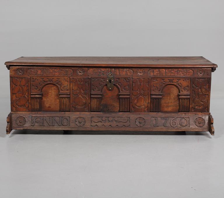KISTA, cassone-typ, daterad 1760.
