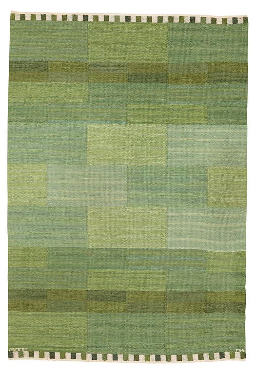 Marianne Richter, Matta, "Muren grön", rölakan, ca 250,5-254,5 x 172-173 cm, signerad AB MMF MR.