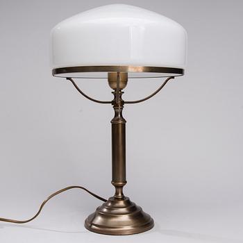 BORDSLAMPA, s.k Strindberglampa, 1900-talets senare hälft.