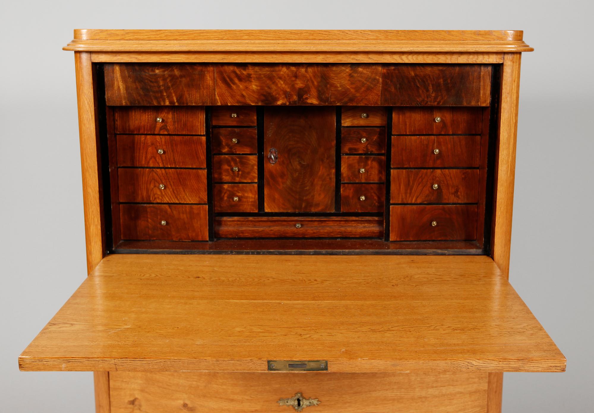 CHIFFONJÉ, 1800-tal.