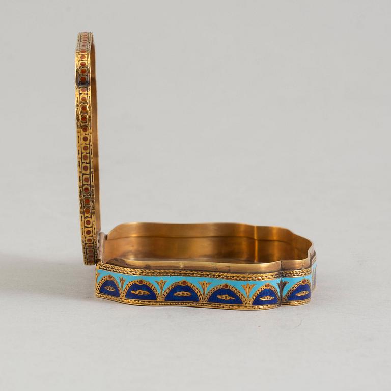 A 20th century gilded enamel box.