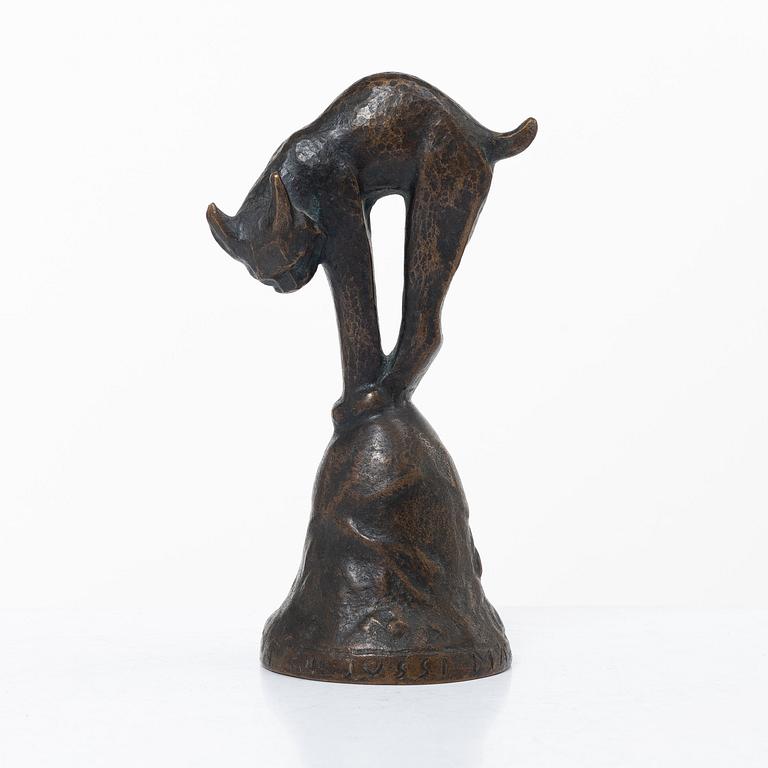 Jussi Mäntynen, Lynx as a table bell.