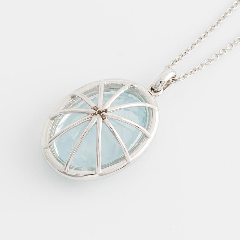 Pendant with oval aquamarine and brilliant-cut diamonds, with chain.