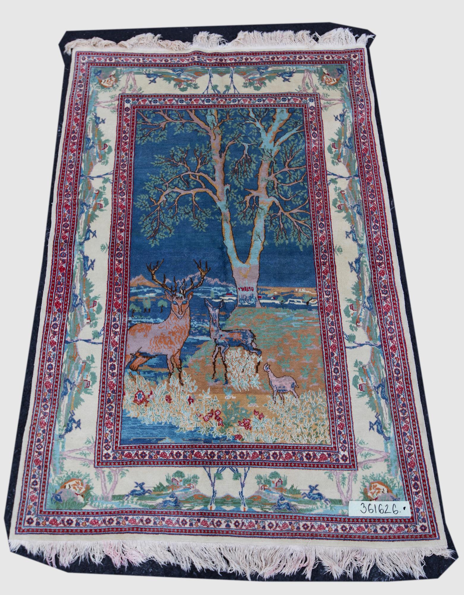 MATTA, västa Persien, figural, 222 x 145 cm.