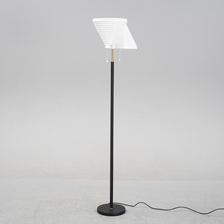 Alvar Aalto, a model 'A810', Artek.