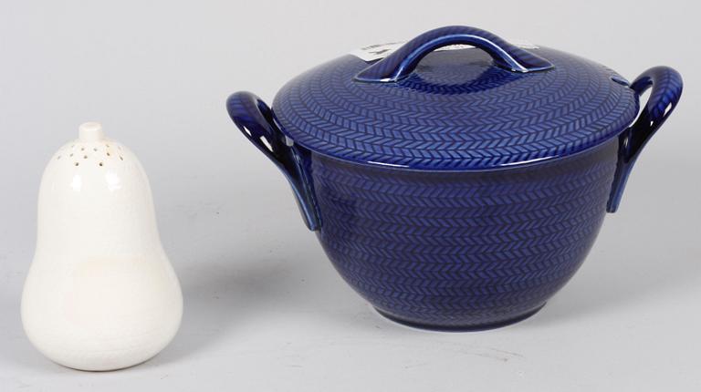 SERVISDELAR, 10 st, porslin, "Blå Eld", Hertha Bengtsson, Rörstrand.