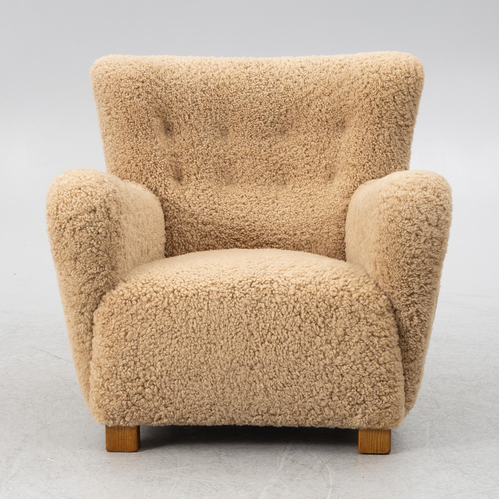 Lounge chair, Swedish Modern, first half of the 20th century.