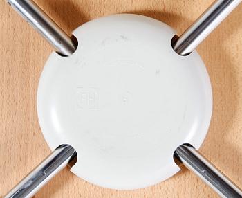 STOL, "Sjuan". Arne Jacobsen för Fritz Hansen.