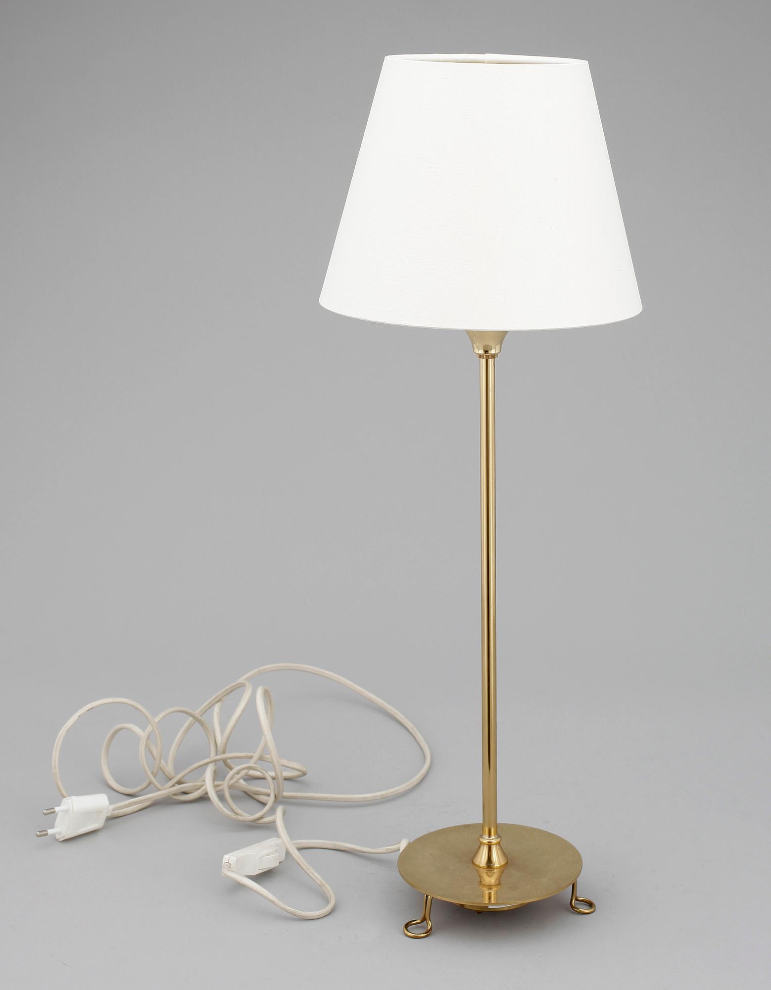 BORDSLAMPA, modell nr 2552-2, Firma Svenskt Tenn.