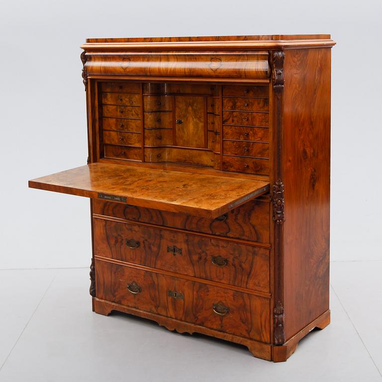 CHIFFONJÉ, sent 1800-tal.