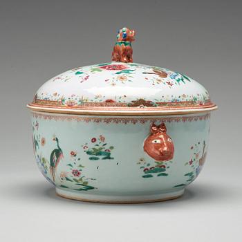 A famille rose tureen with cover, Qing dynasty, Qianlong (1736-95).