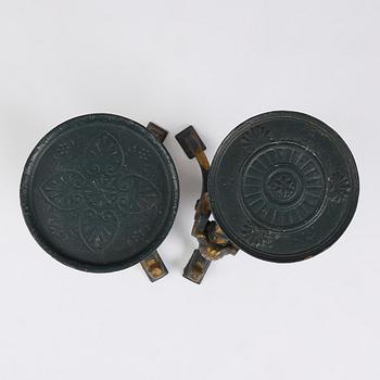 Piedestaler, ett par , 1800-talets slut.