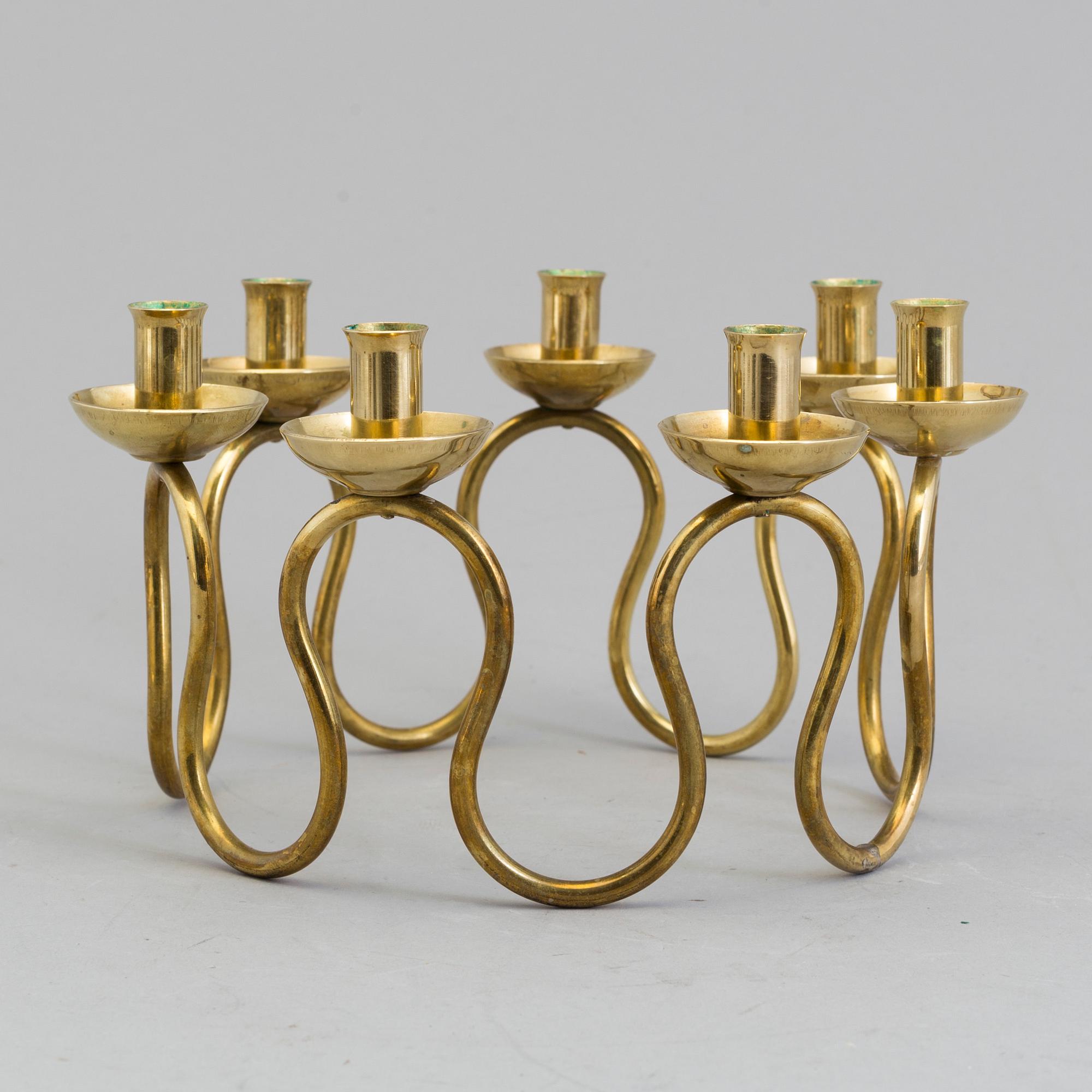 LARS HOLMSTRÖM, ljusstake, mässing, Firma Svenskt Tenn, 1900-talets andra hälft.