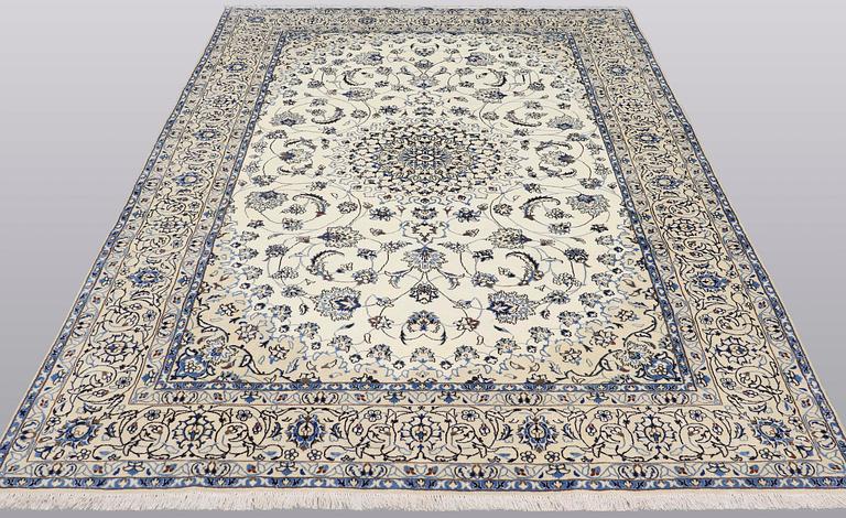 Matta, Nain part silk, sk 9LAA, ca 500,000 knutar/kvm, 296 x 191 cm.