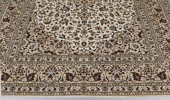 A carpet, Kashan, ca 385 x 245 cm.