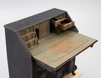 Snedklaffsekretär, barockstil, 1800-tal.