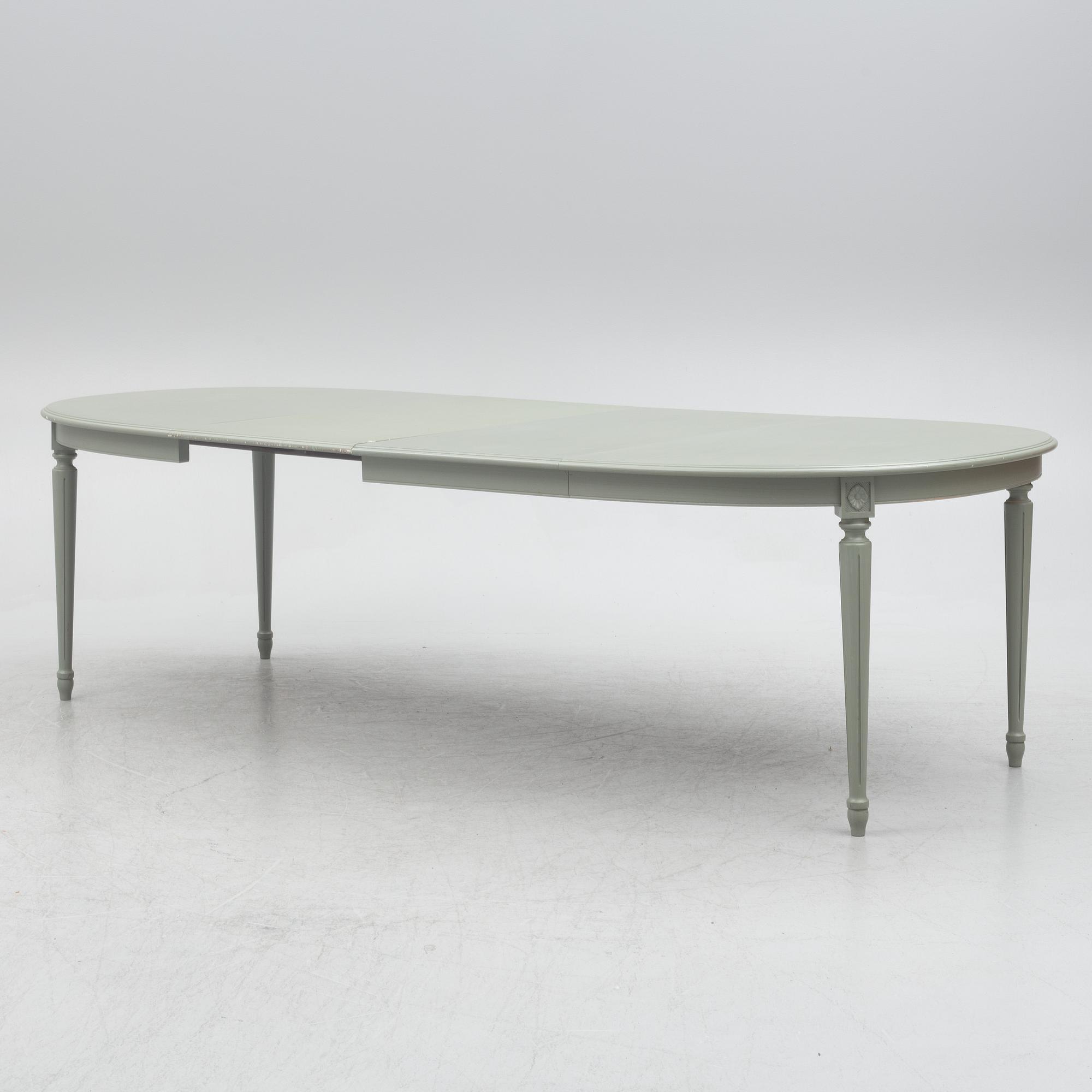 Dining table, with 2 armchairs and 6 chairs, Gustavian style, late 20th century.