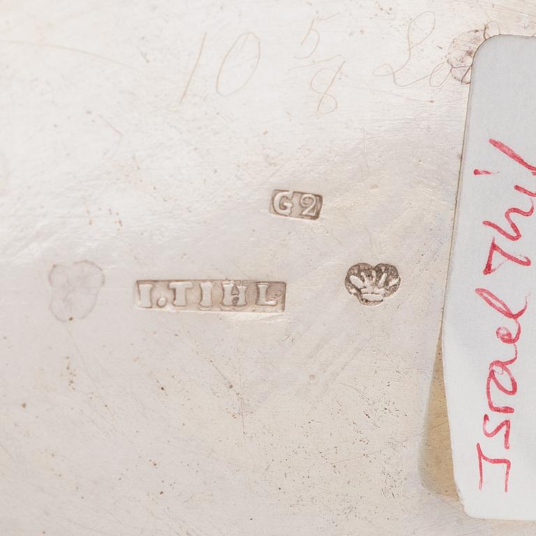 Fat och gräddsnäcka, silver, G. Holmberg, Åbo 1837 och I. Thiel, Kuopio 1841.