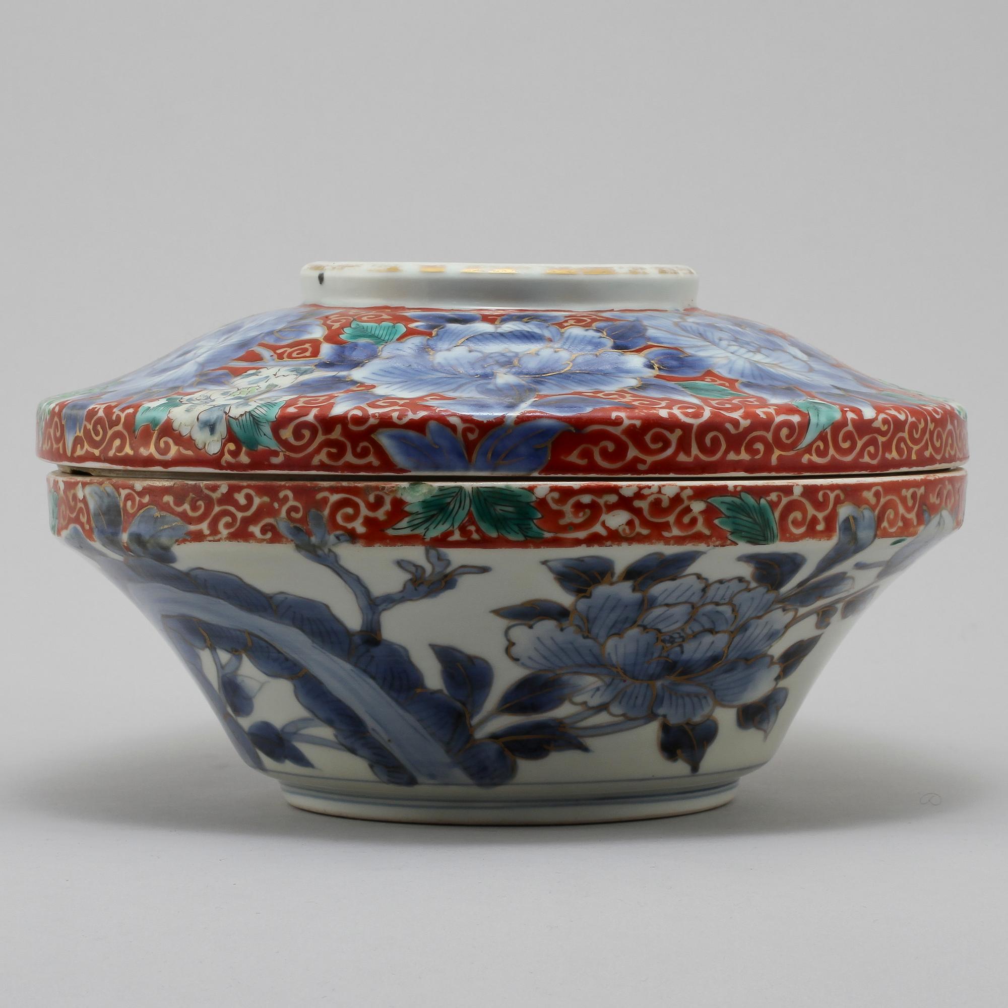 KAROTT, porslin, Japan, Meiji.