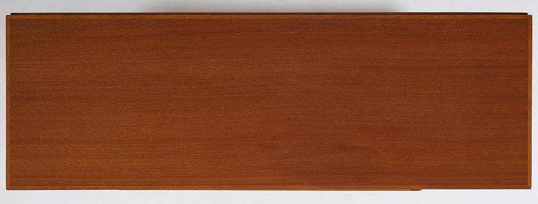 Josef Frank, a display cabinet model 2077, Firma Svenskt Tenn, post 1985.