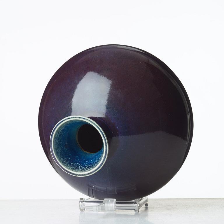 Berndt Friberg, a stoneware vase, Gustavsberg studio, Sweden 1974.