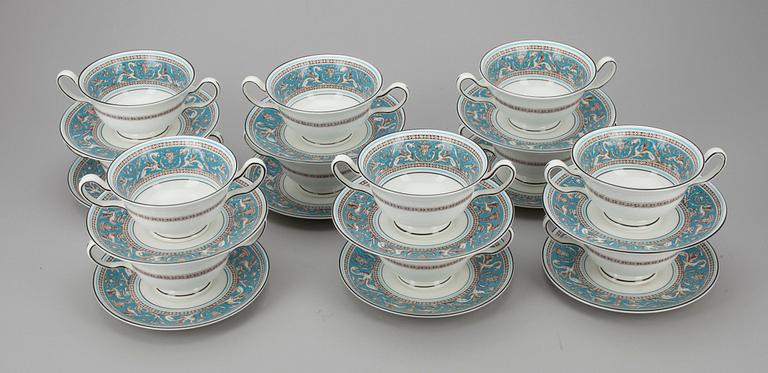 SERVIS, 57 delar porslin, "Florentine Turquoise" Wedgwood, England 1900-talets senare hälft.