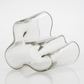 Alvar Aalto, A '9750' glass vase, signed Alvar Aalto. 
Iittala in production 1949-1954.
