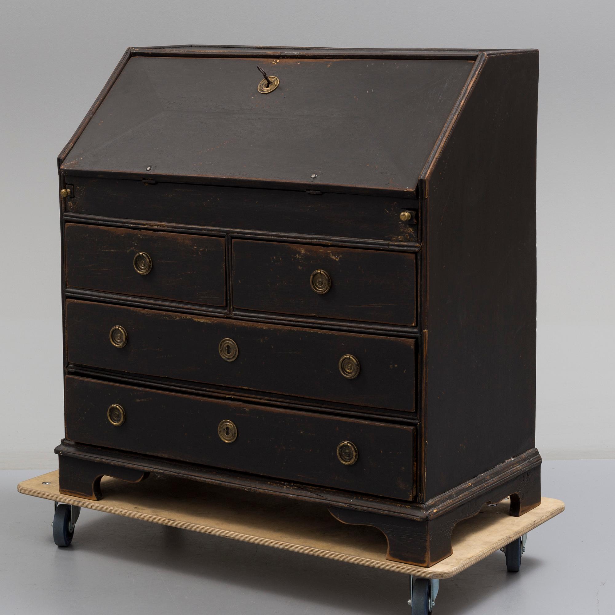 A late 18th century secretaire.