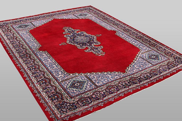 Matta Kirman, ca 394 x 310 cm.