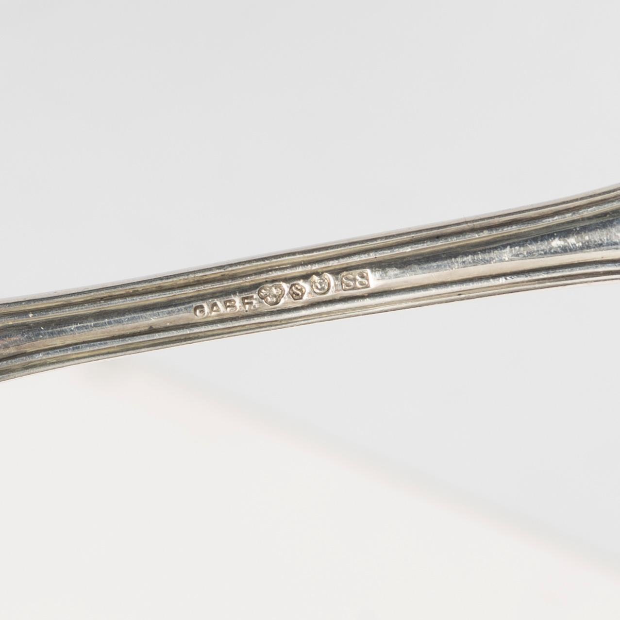 Casket with a cutlery service, approximately 218 pieces, silver, model "Adlerstråhle", GAB, 1917.