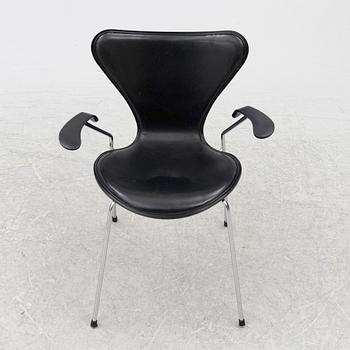 Arne Jacobsen, Armchairs, 4 pcs, "The Seven", Fritz Hansen, Denmark, 2006.