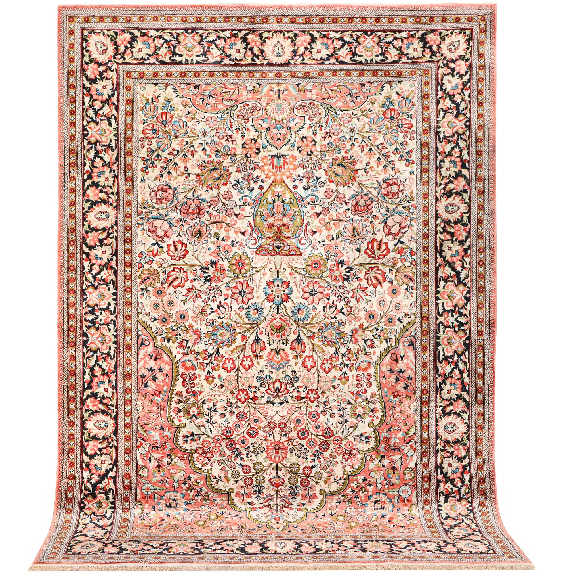 Matta, silke Ghom, ca. 182 x 122.