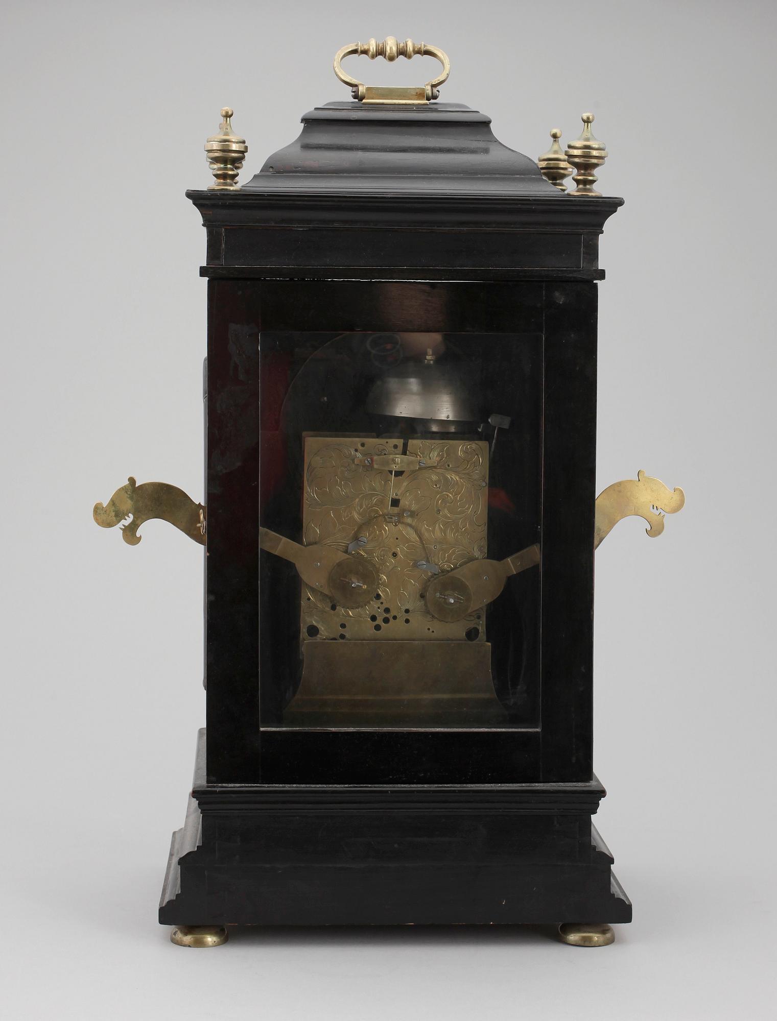 BORDSPENDYL, nyrenässans, H Reynders, Tyskland. 1800-tal.
