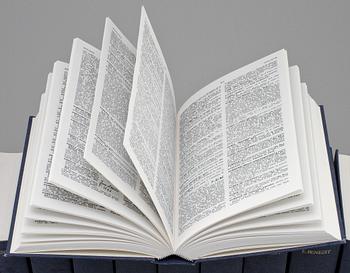 BÖCKER, 10 vol, Dictionnaire des peintres, sculpteurs, dessinateurs, et graveurs, E.Benezit, Librarie Gründ, Paris 1976.