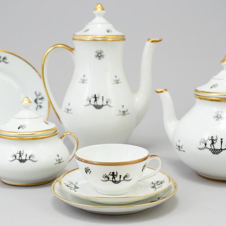 EDWARD HALD, a 25 piece coffee and tea-service Karlskrona in the 1920's.