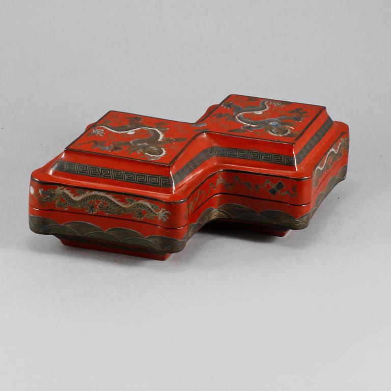 ASK, lackarbete, 1900-tal.