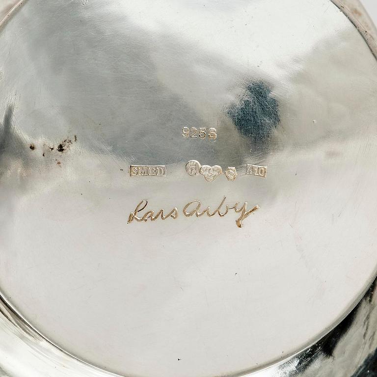 Lars Arby, a sterling silver and enamel box with lid, Gothenburg, Sweden 1975.
