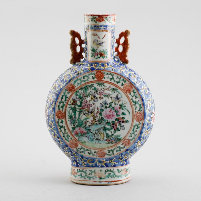 PILGRIMSKRUS, porslin, Kina, 1800-tal.