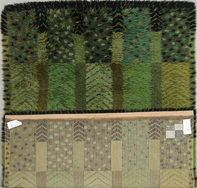 RYAMATTA, design Marianne Richter. Östergyllen, "Alvastra Grön". 1900-talets mitt. 137 x 200.