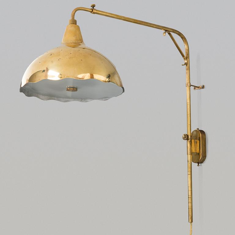 GUNNEL NYMAN, a mid 20th century wall light for Idman.