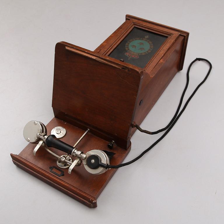 VÄGGTELEFON, Telegrafverkets Verkstad, Stockholm, tidigt 1900-tal.