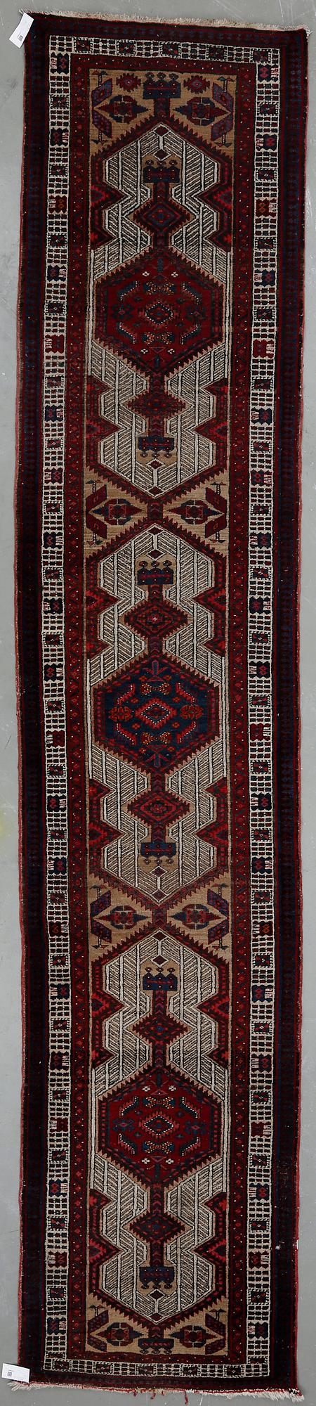 GALLERIMATTA, Sarab. Ca 450x93 cm.