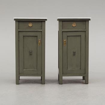 SÄNGBORD, ett par, 1900-talets första hälft.