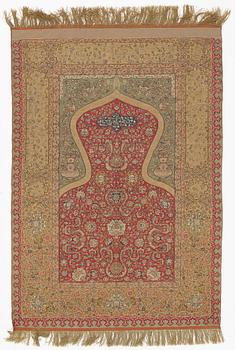 Matta, antik silke Kum Kapi med metallbroschering, Istanbul omkring 1910, "Sultan's Head Prayer" design.