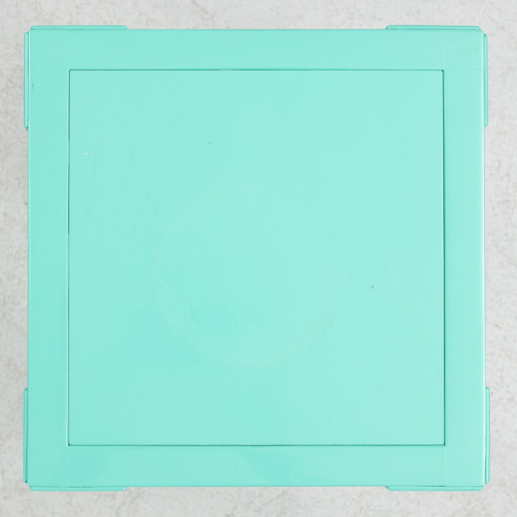 TAF Studio, a 'Bleck 800' pedestal, ed. 1/3.