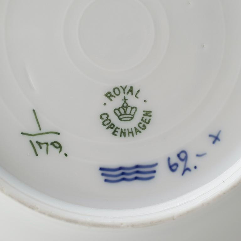 SERVISPORSLIN, 28 delar, Kunglig Dansk, 1900-tal.