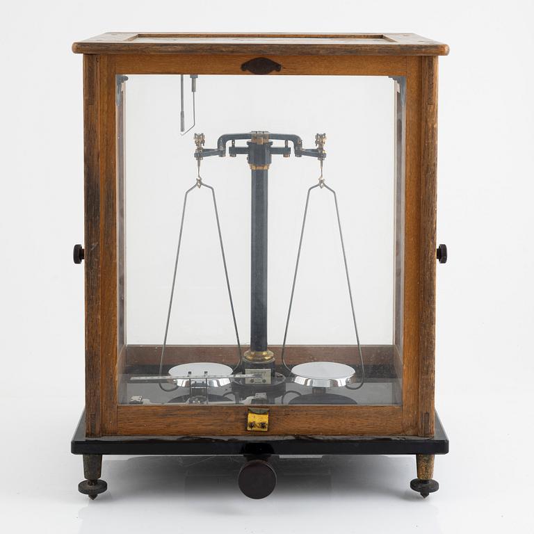 Våg, Sartorius-Werke Göttingen, 1900-talets början.